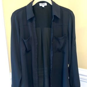 Black express buttondown